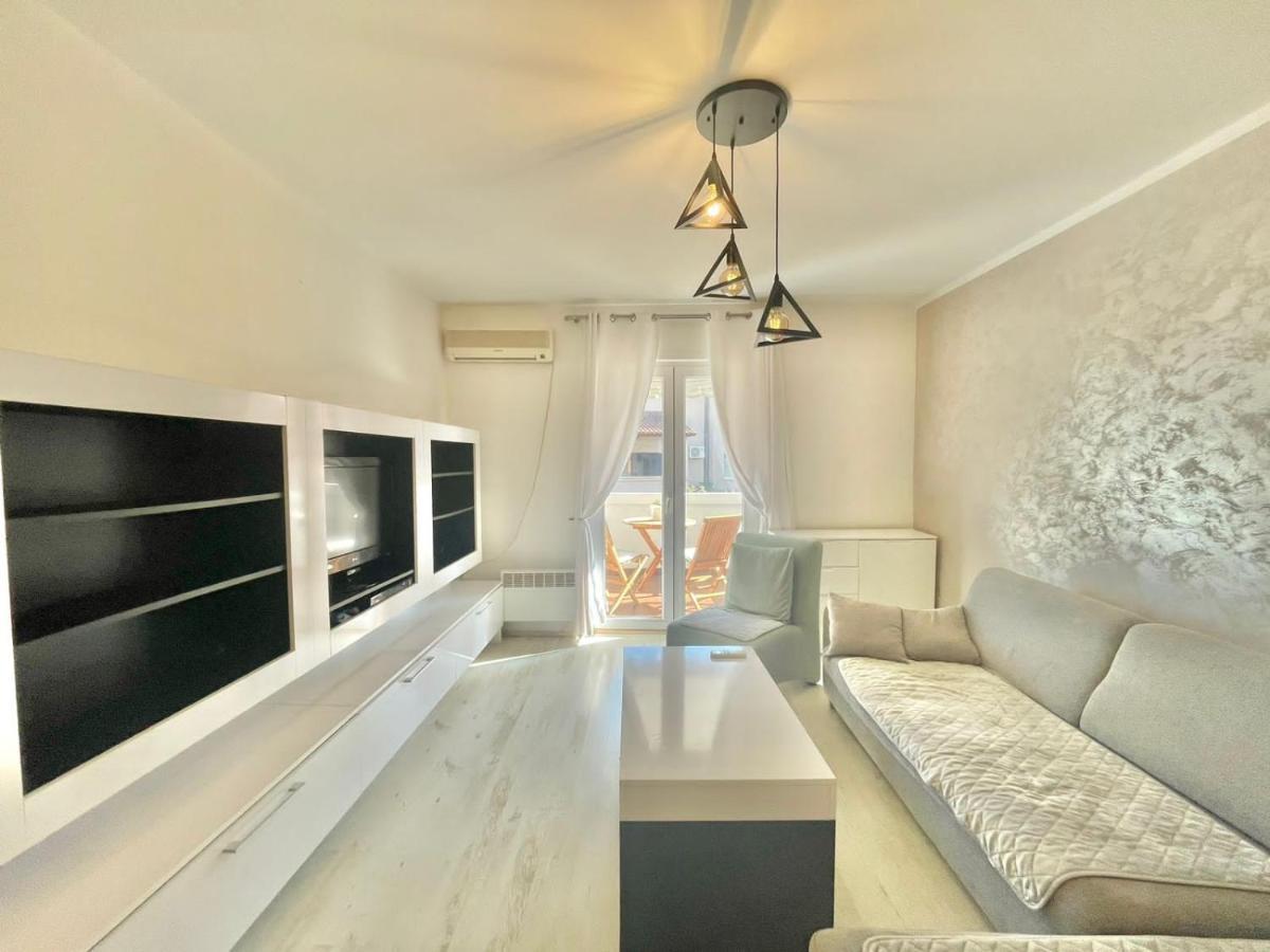 Family One Bedroom With Garden View Daire