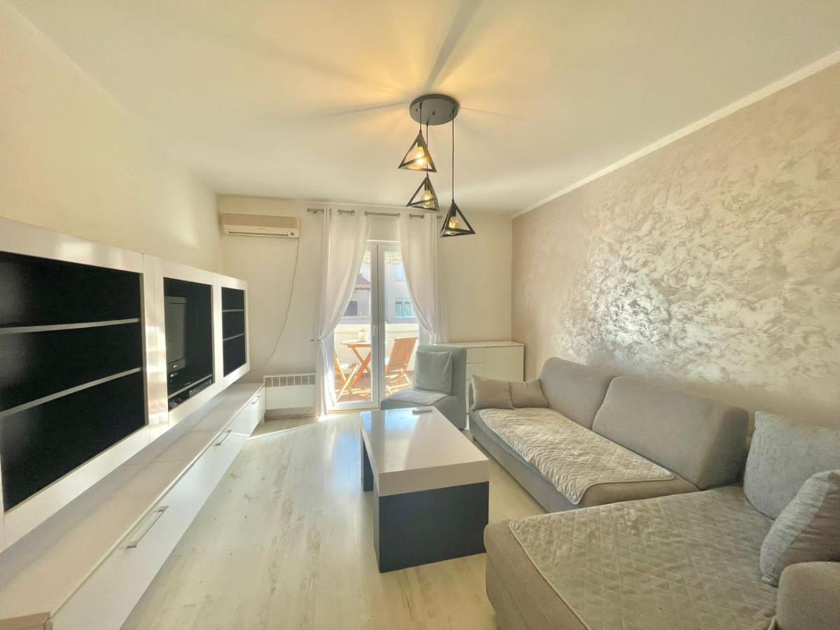 Apartment Family One Bedroom With Garden View *